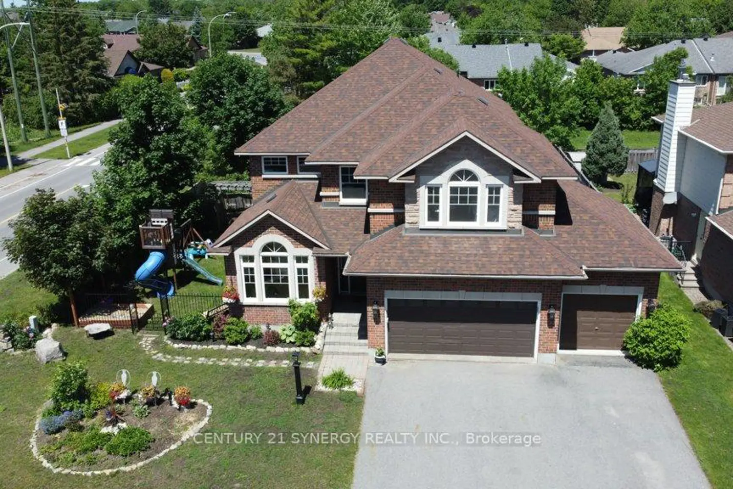 37 Windfield Crescent