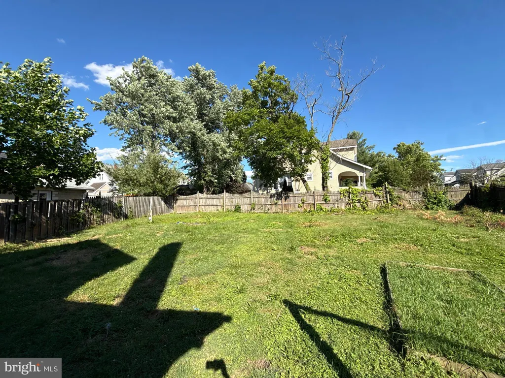 5001 Ross Road, Baltimore, MD 21214