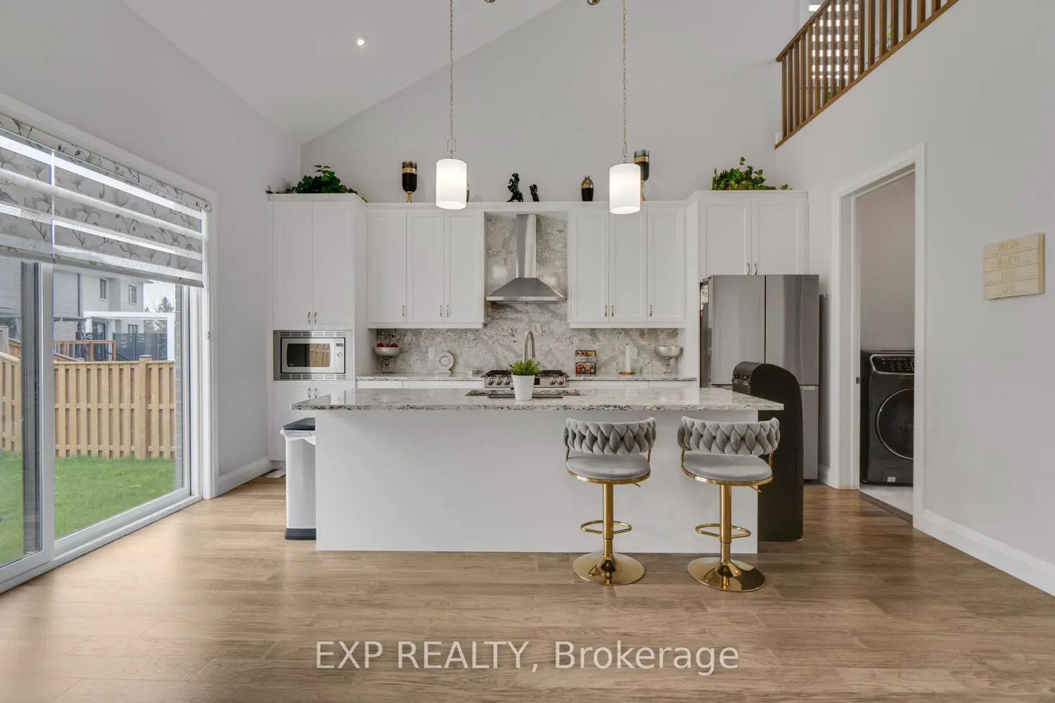 923 Stonecliffe Walk 5 photo 5