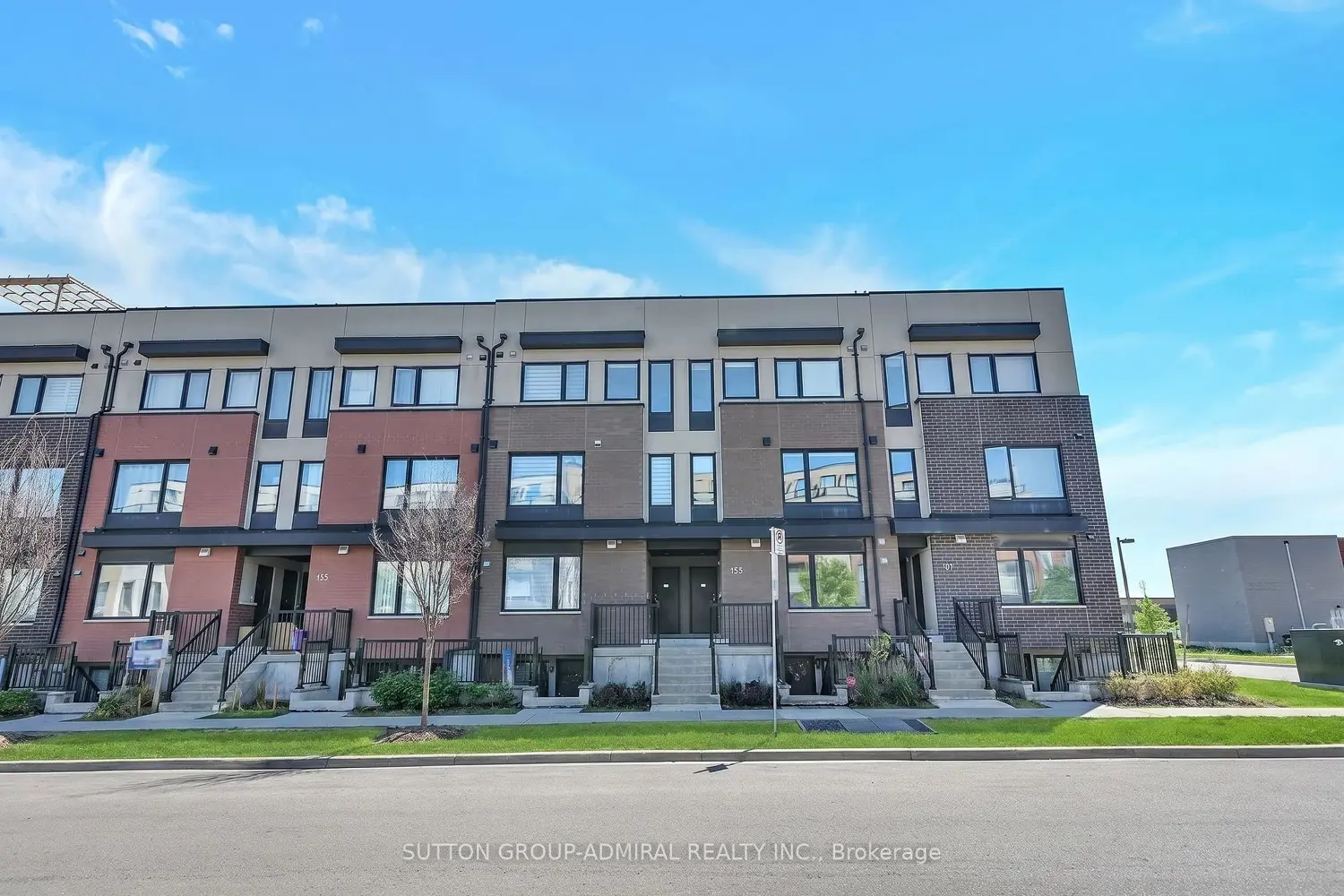 153 William Duncan Road 3