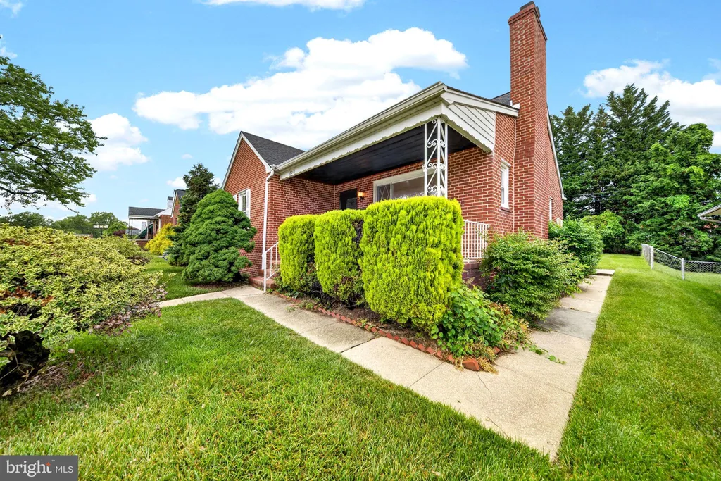 8217 Laurel Drive, Baltimore, MD 21234 photo 4