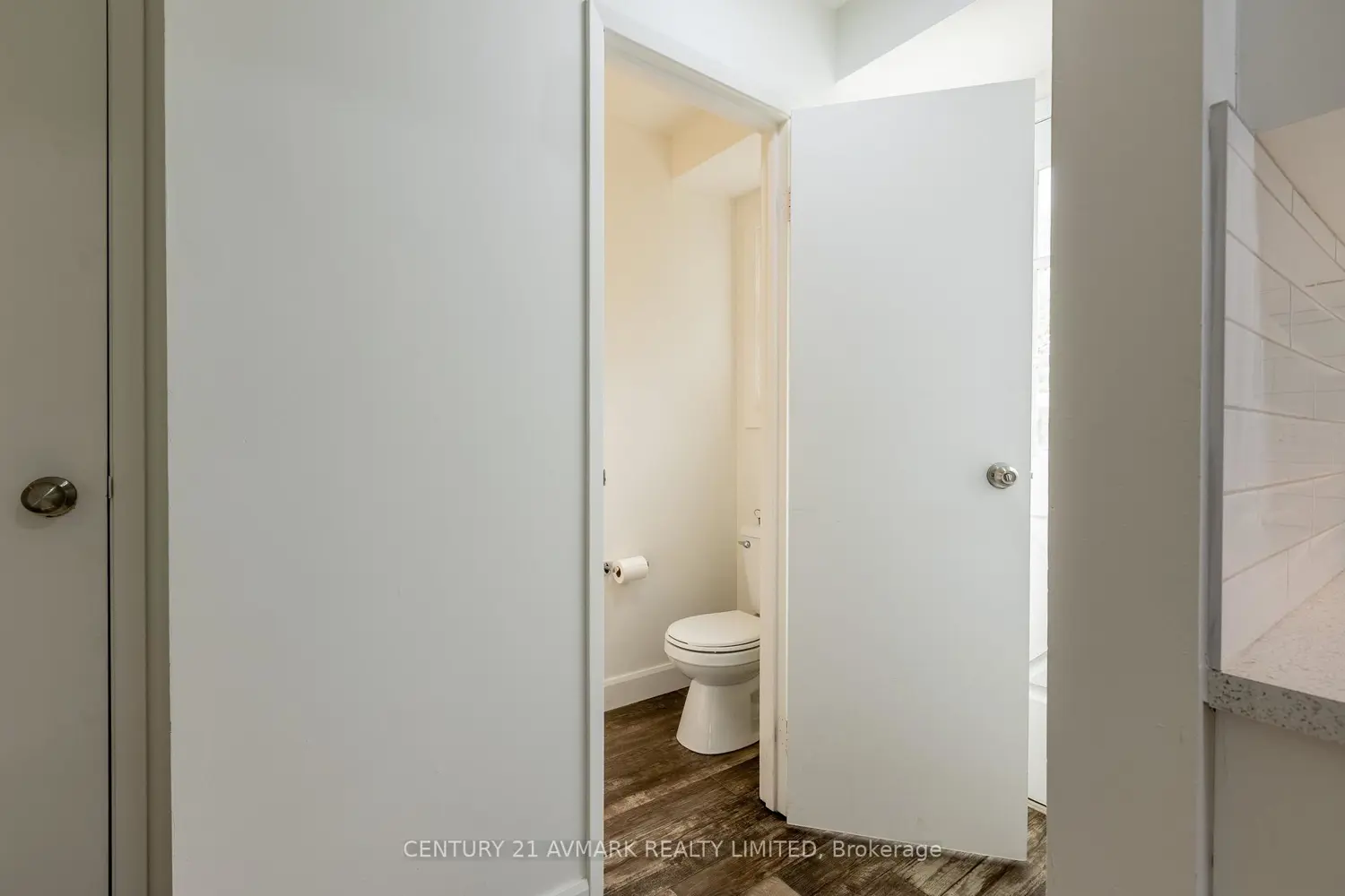 111 Northgate Drive photo 4