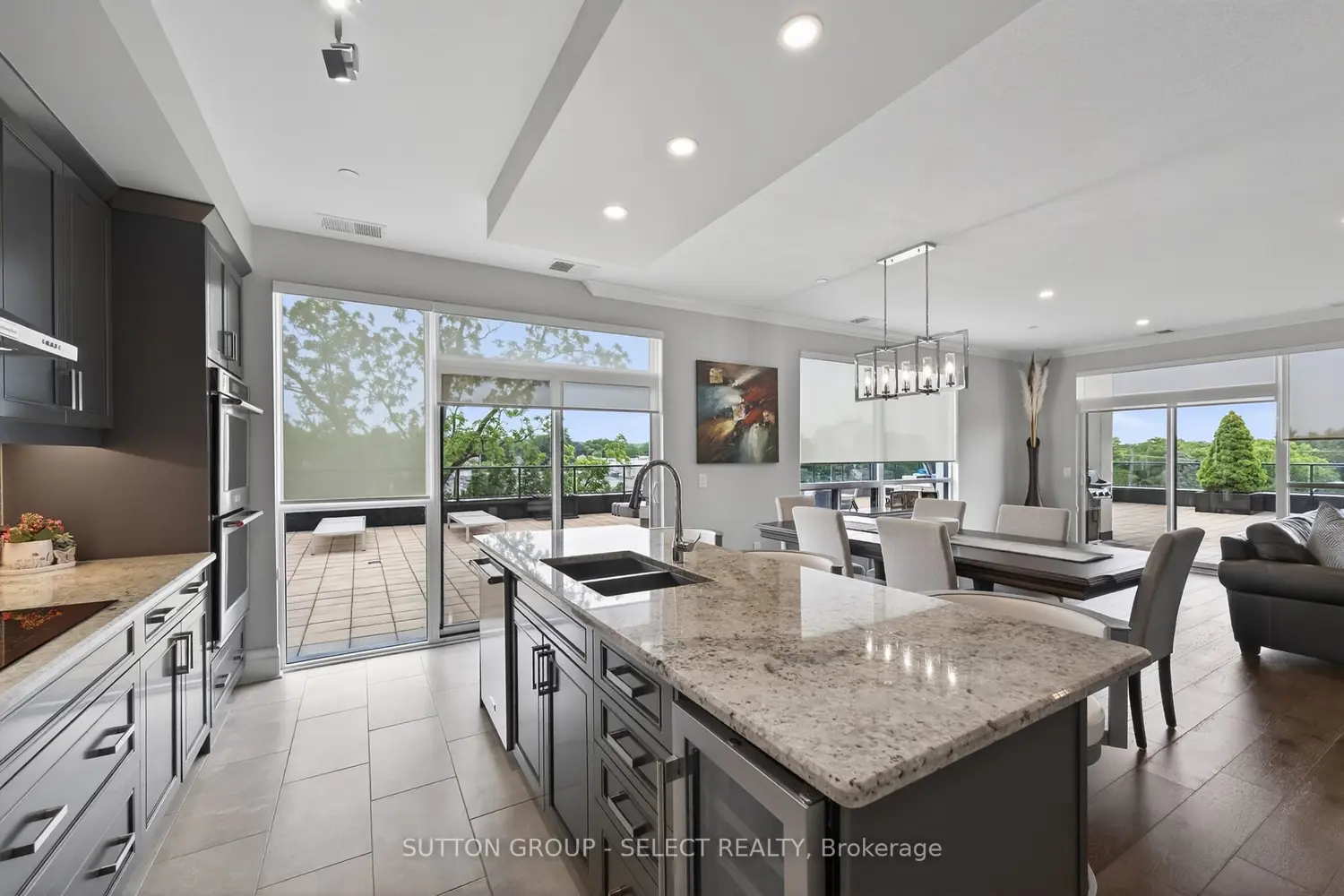 1200 Commissioners Road 414 photo 4