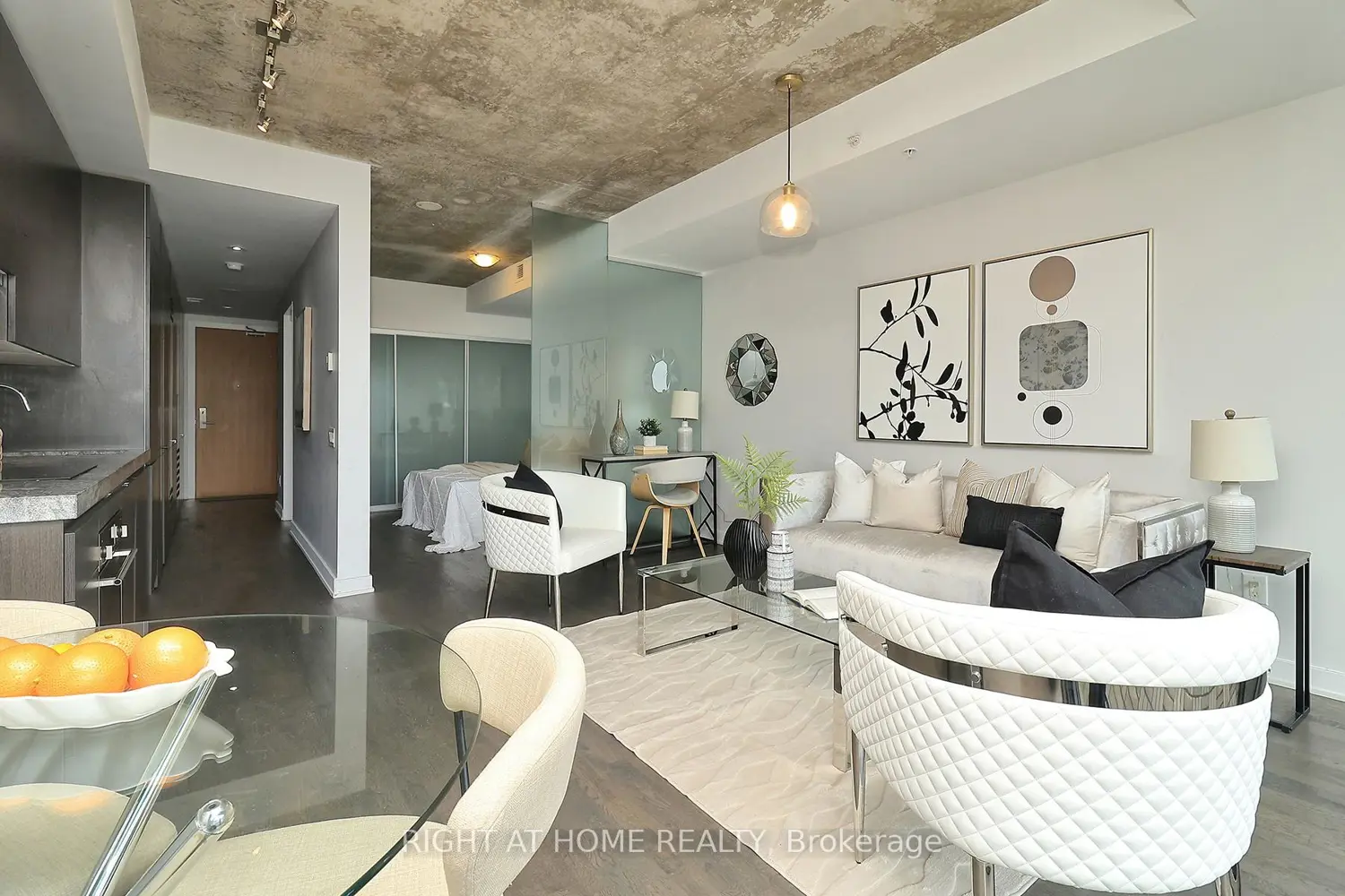 629 King Street 1112
