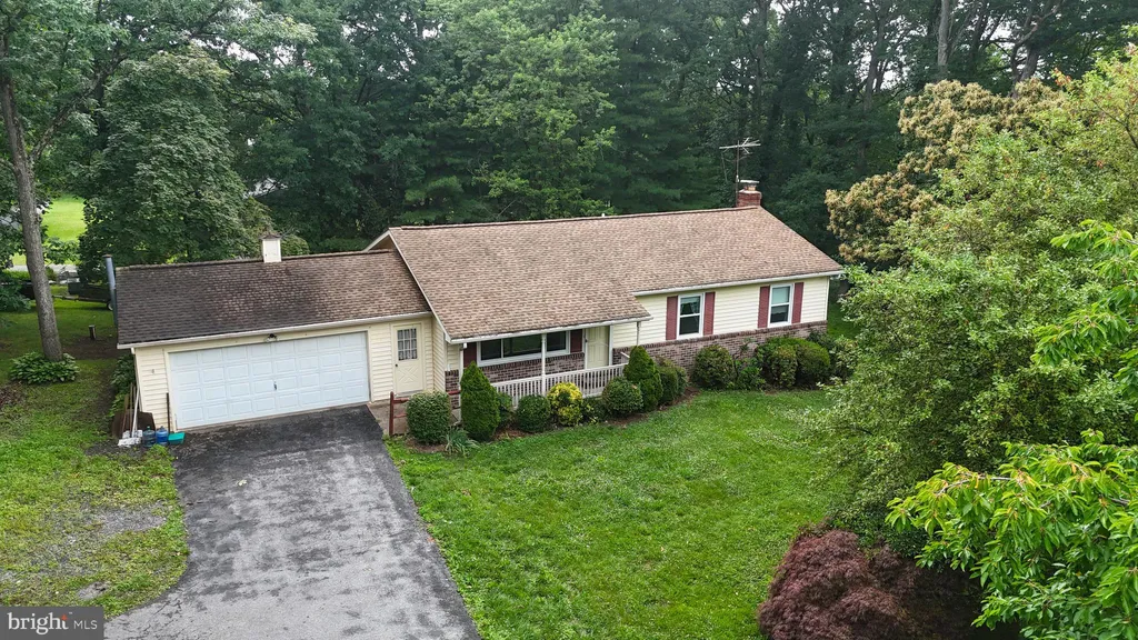 220 Hideaway Drive, Westminster, MD 21157