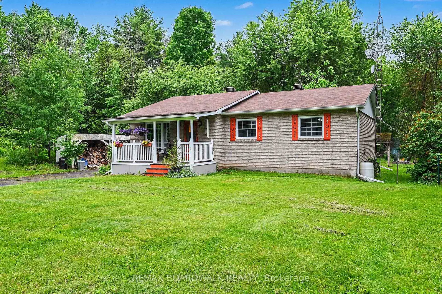 3260 Tolmies Corners Road photo 2