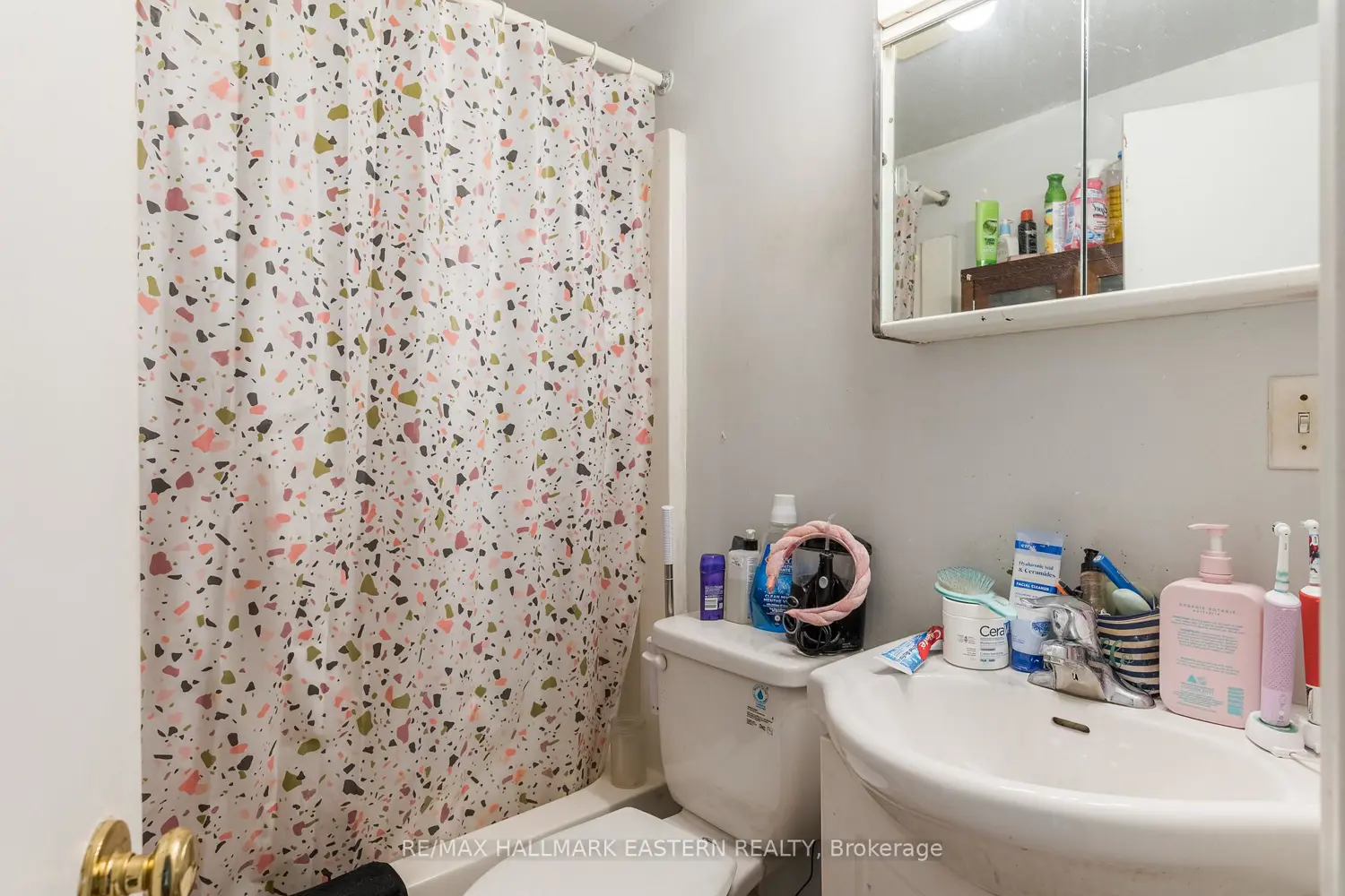 809 Nicholls Street photo 5