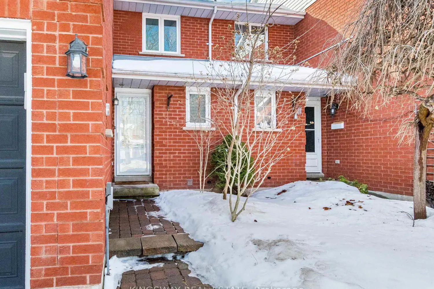 2442 Stefi Trail