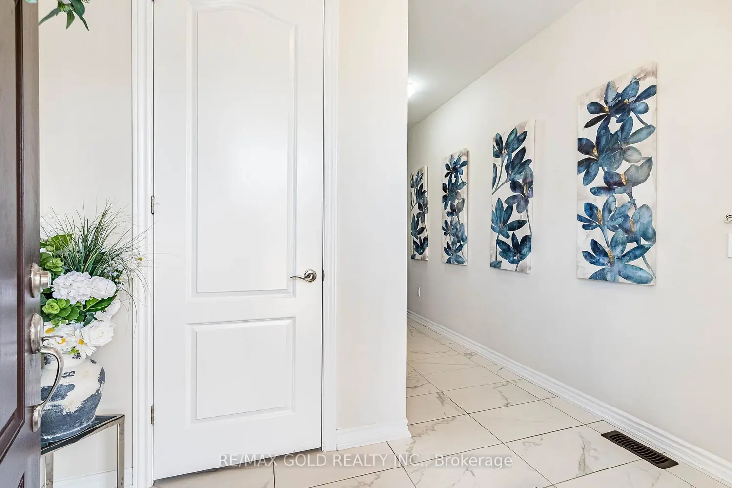 129 Bonnieglen Farm Boulevard photo 3