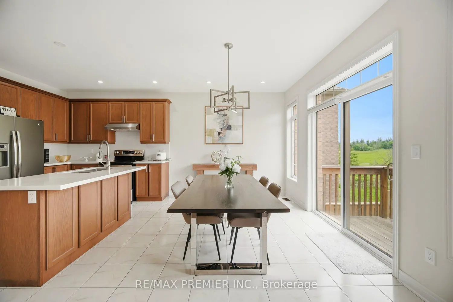 100 Inverness Way photo 2