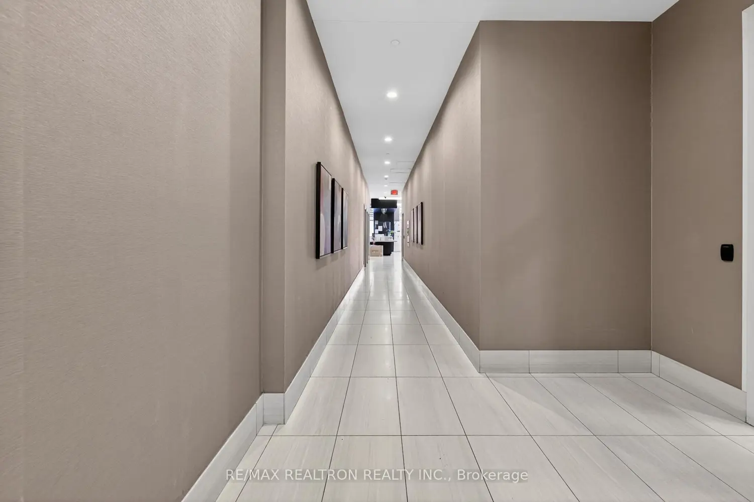 275 Yorkland Road 209 photo 4