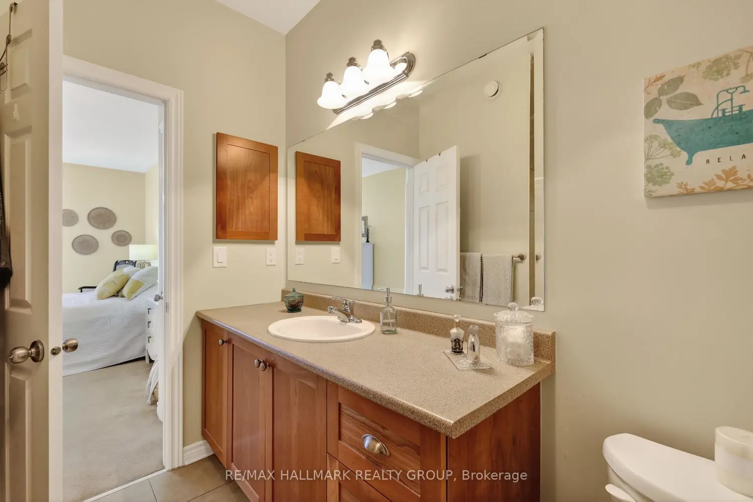 236 Bulrush Crescent photo 3