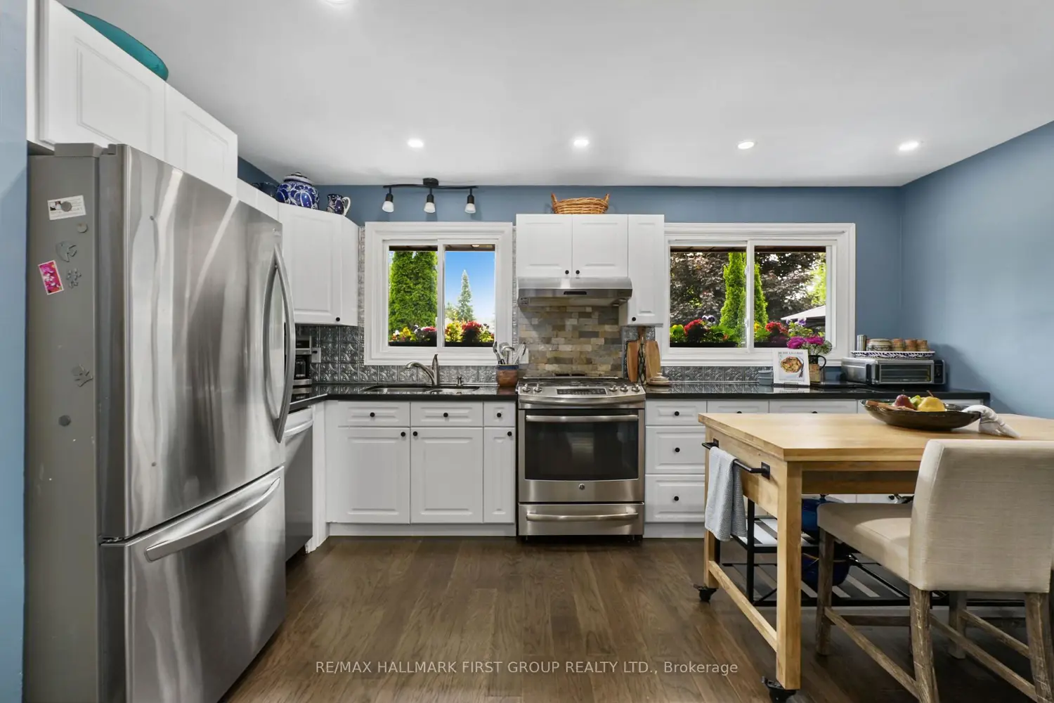 8310 Smylie Road photo 5