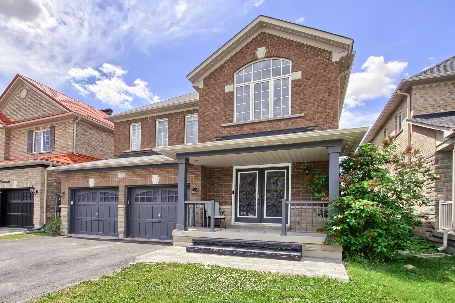 88 Chelsea Crescent photo 2