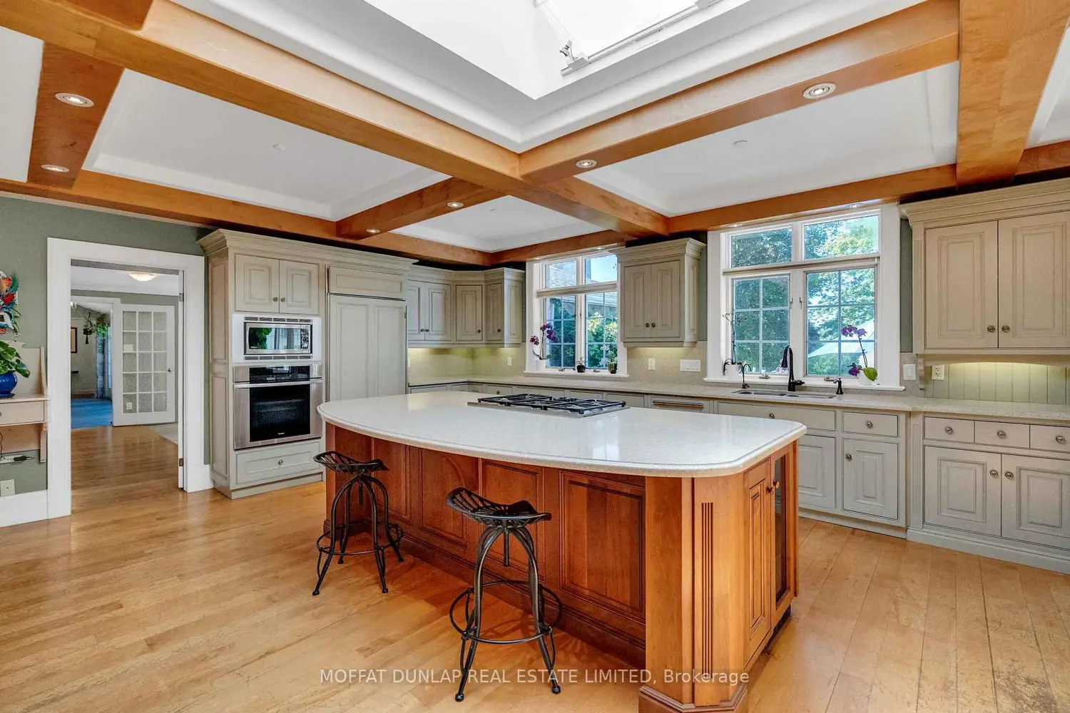 5874 Wellington Road 29 photo 4