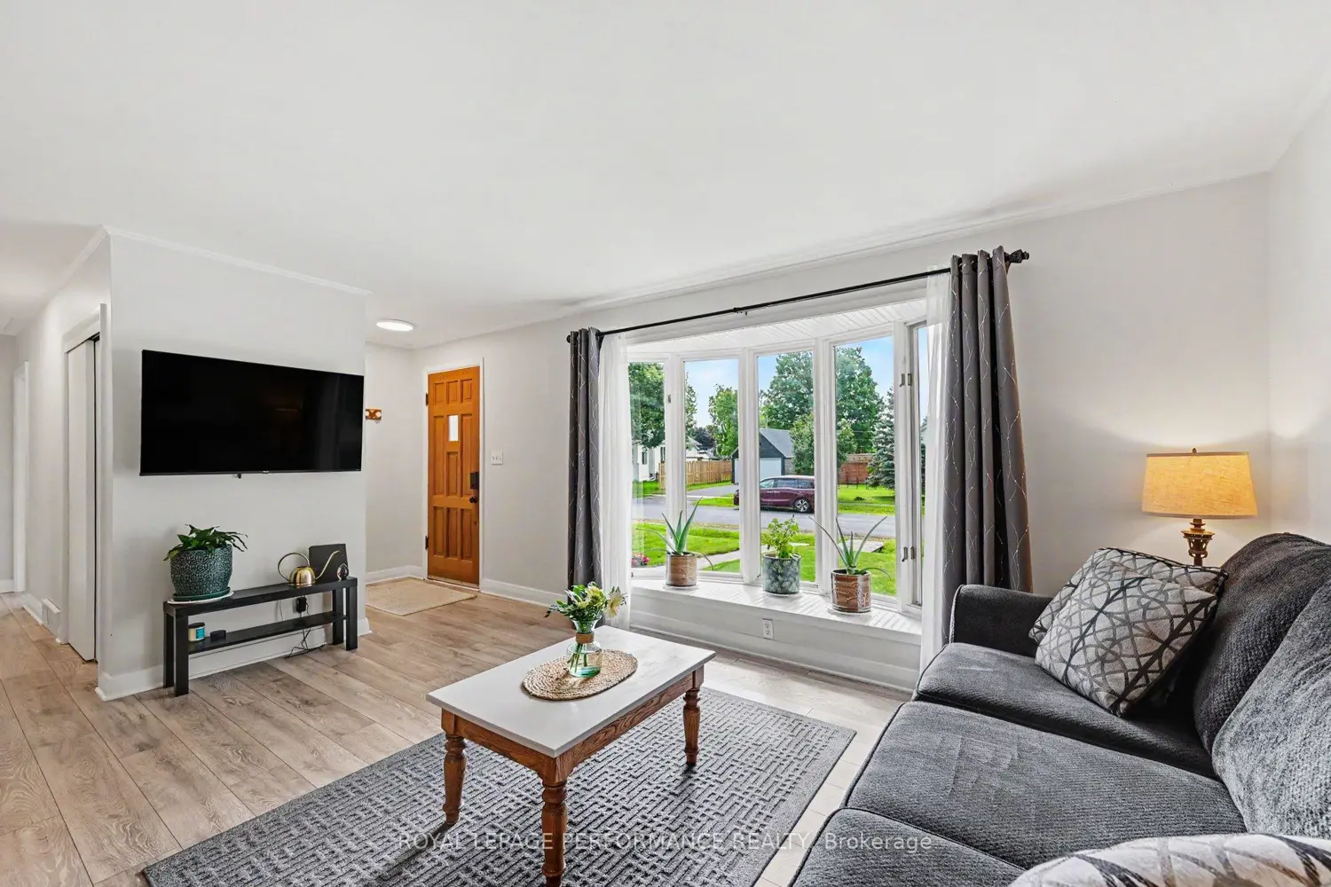 1 Adam Dixon Avenue photo 3