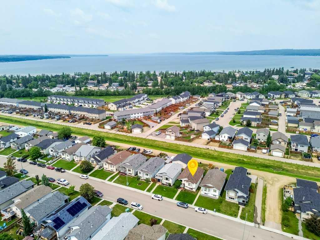 28 Hunter Road, Sylvan Lake, AB, T4S 2L6 photo 5