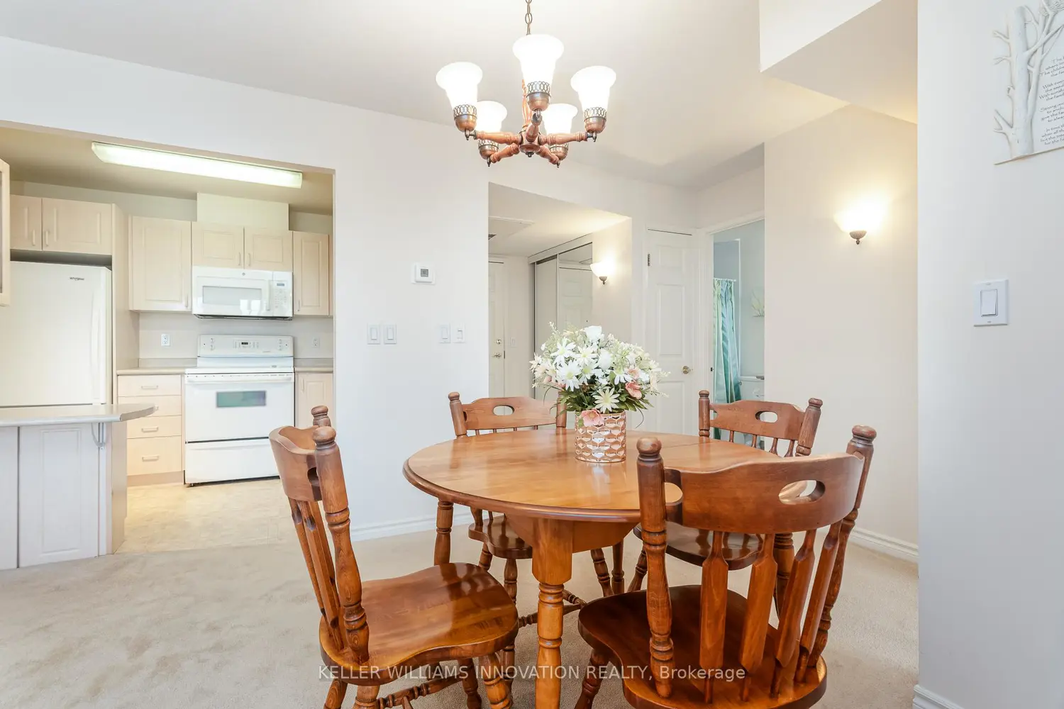 20 St George Street 508 photo 5