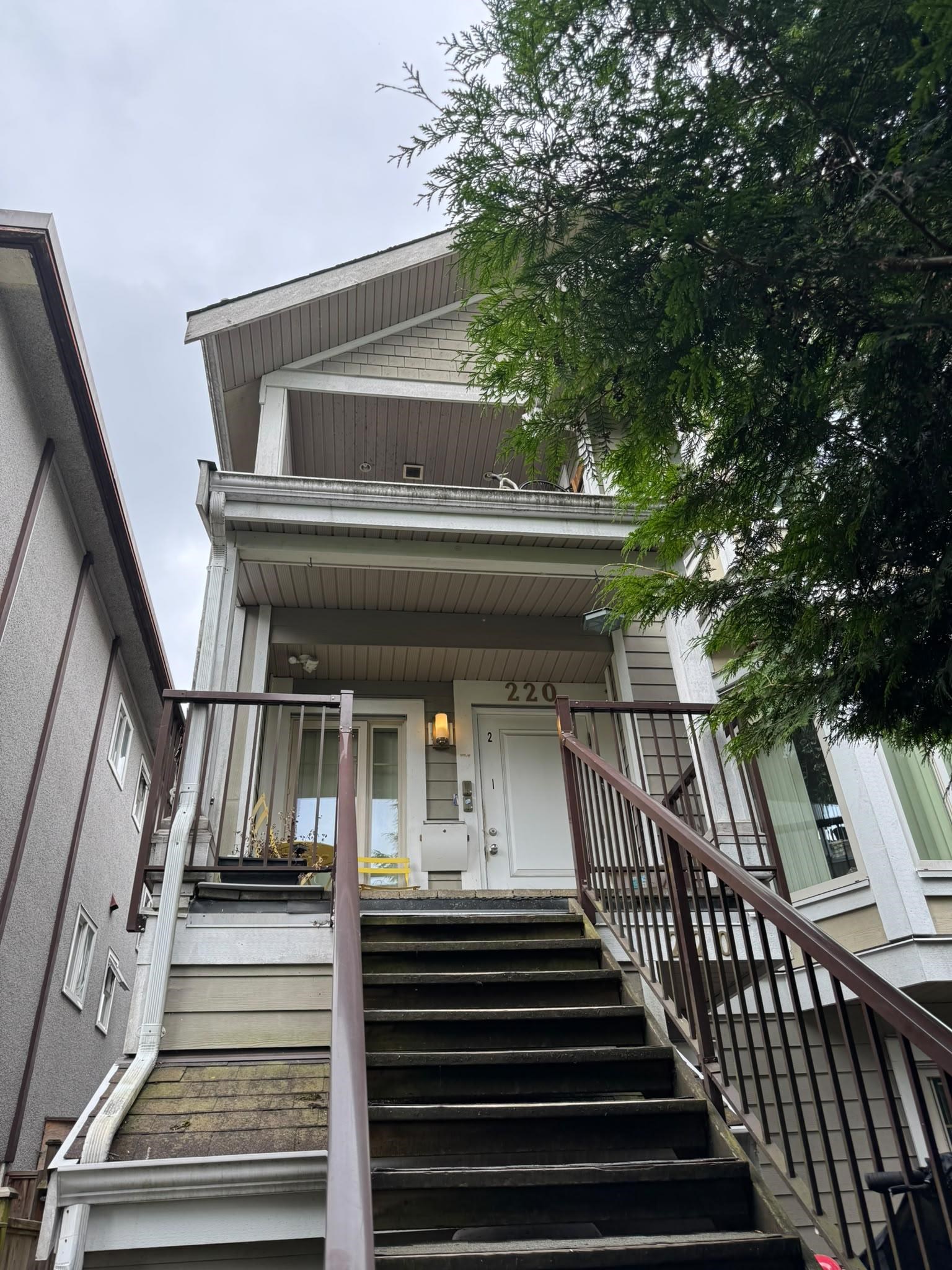 220 15th Avenue E, Vancouver, BC, V5T 2P9 photo 2