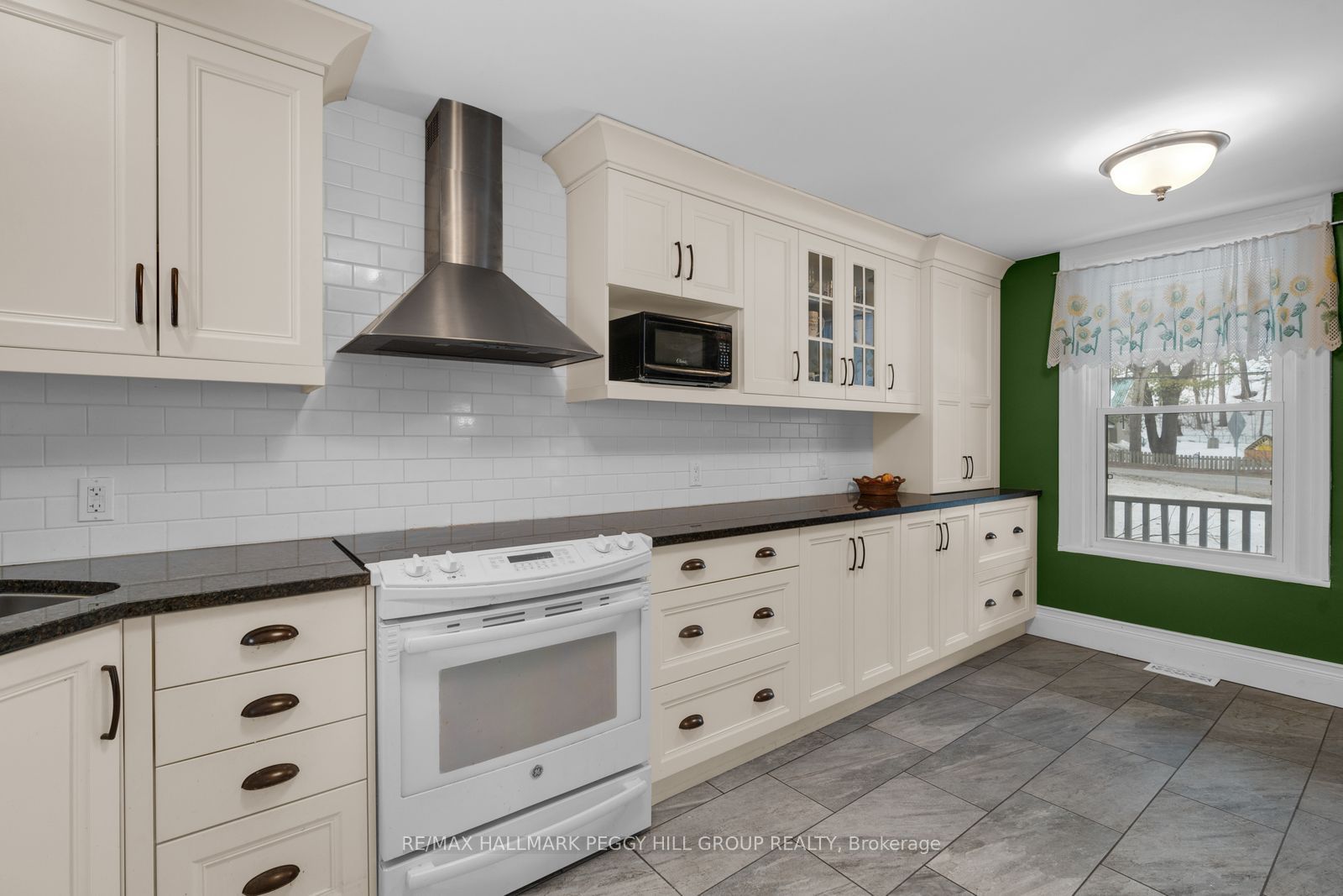 90 Doran Road, Springwater, ON, L9X 0L5 photo 3