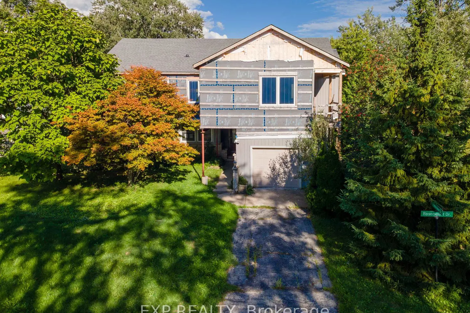 6 Rosemount Drive photo 2