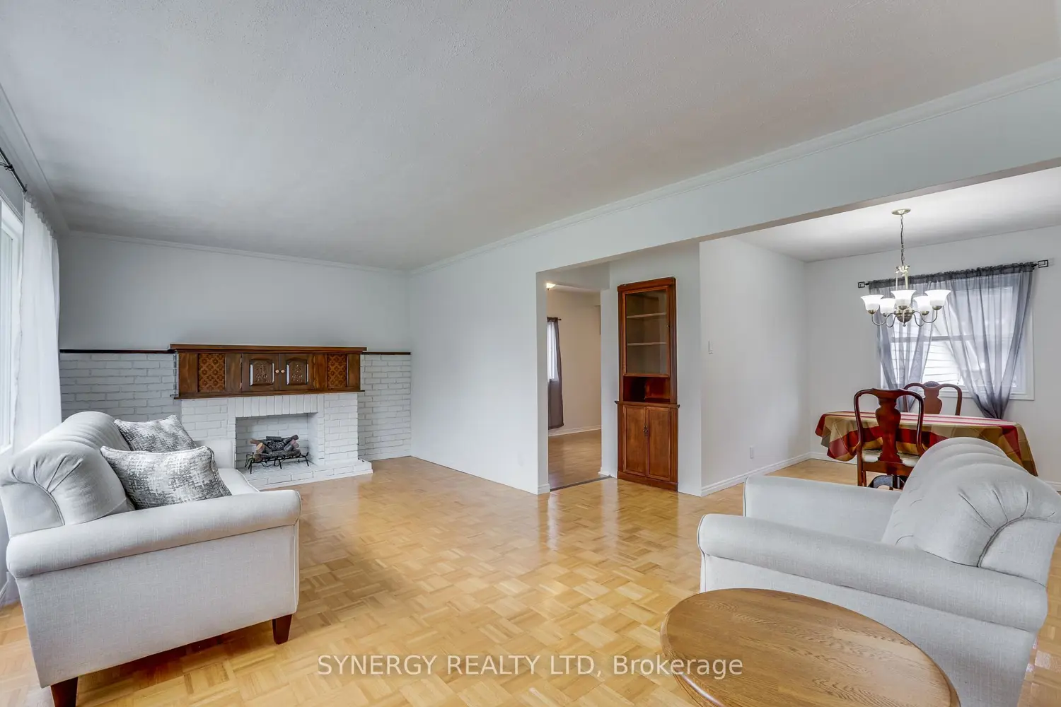 266 Adelaide Street photo 3