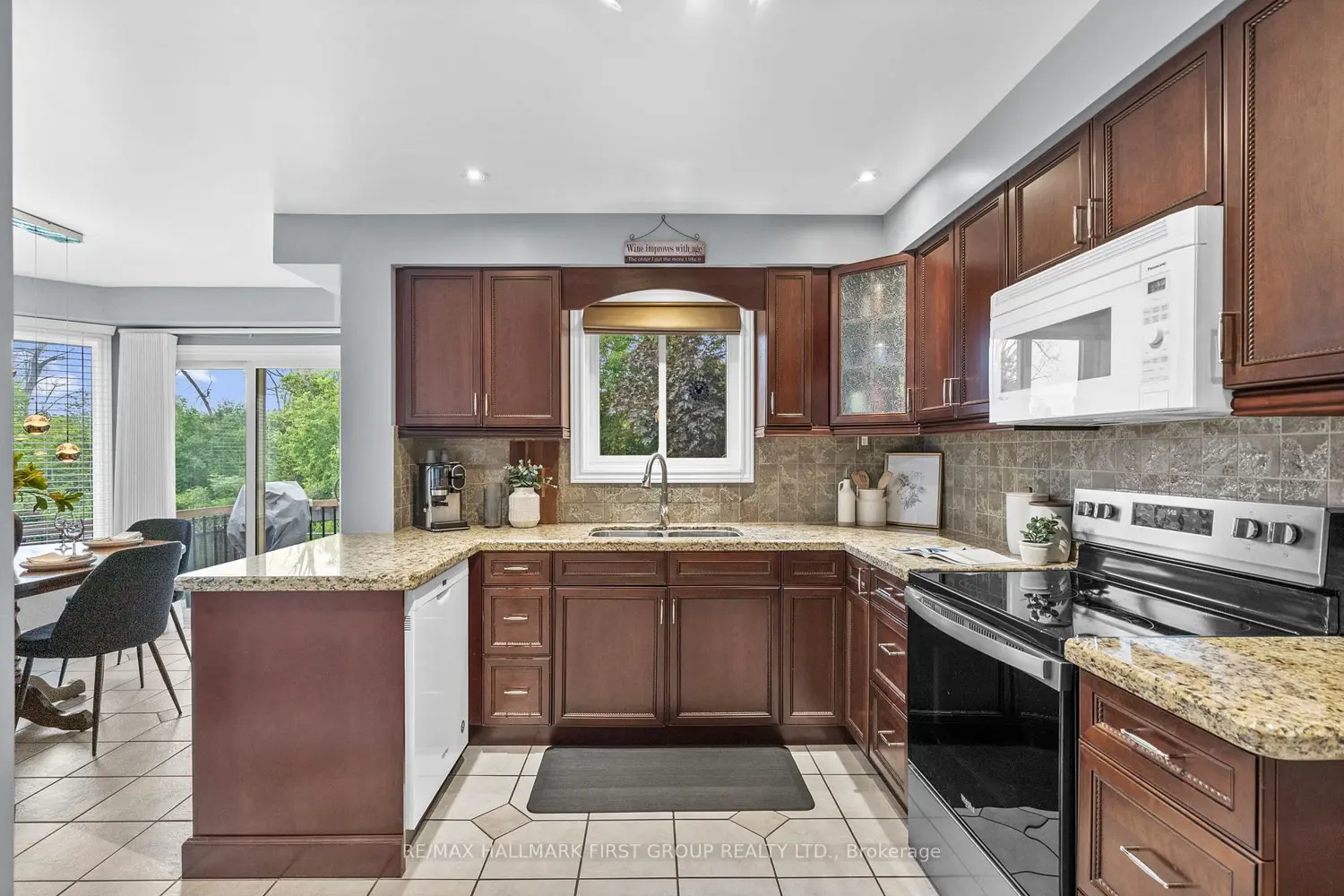 60 Spiers Crescent photo 4