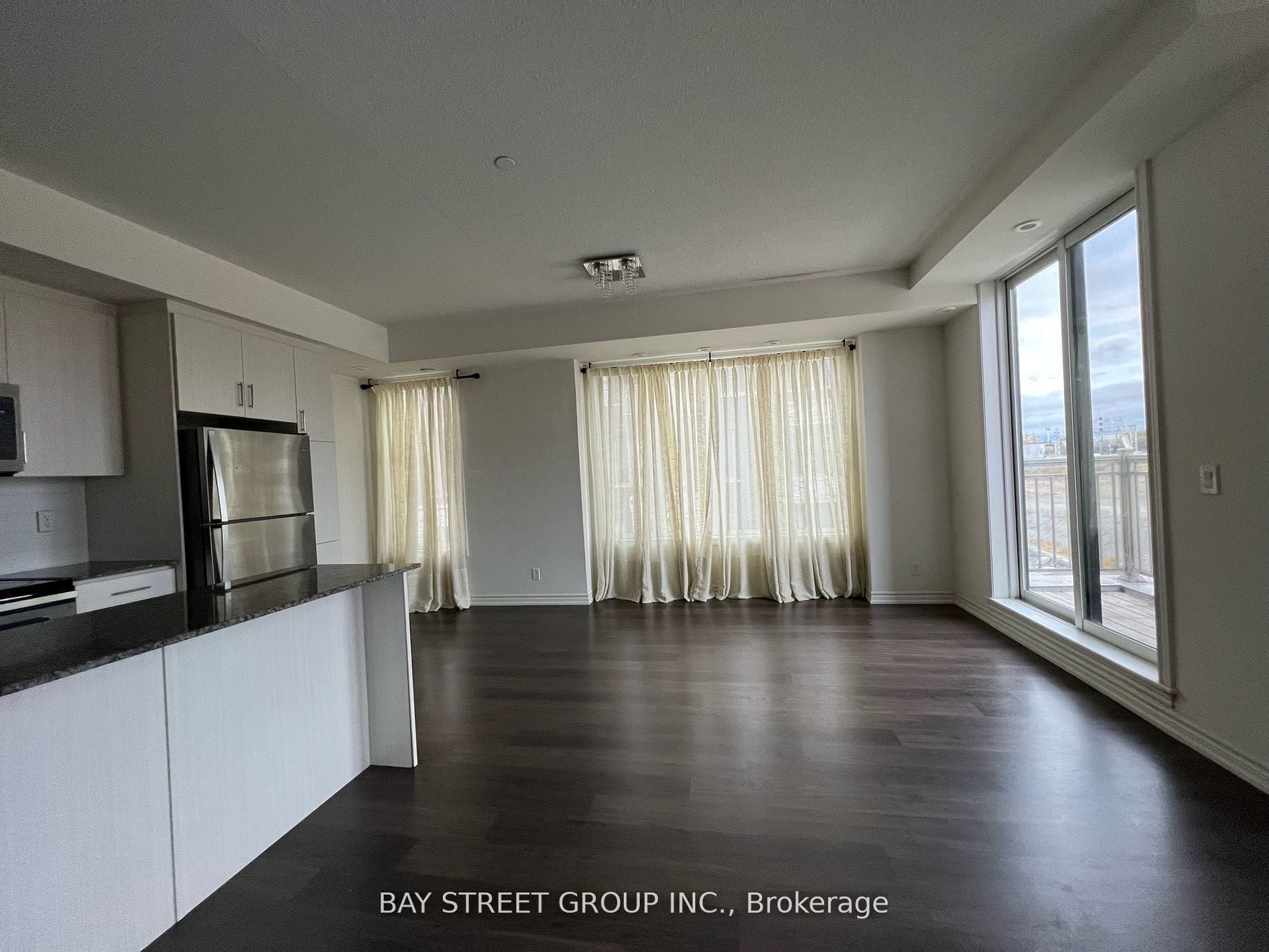 15-115 Long Branch Avenue, Toronto, ON, M8W 0A9