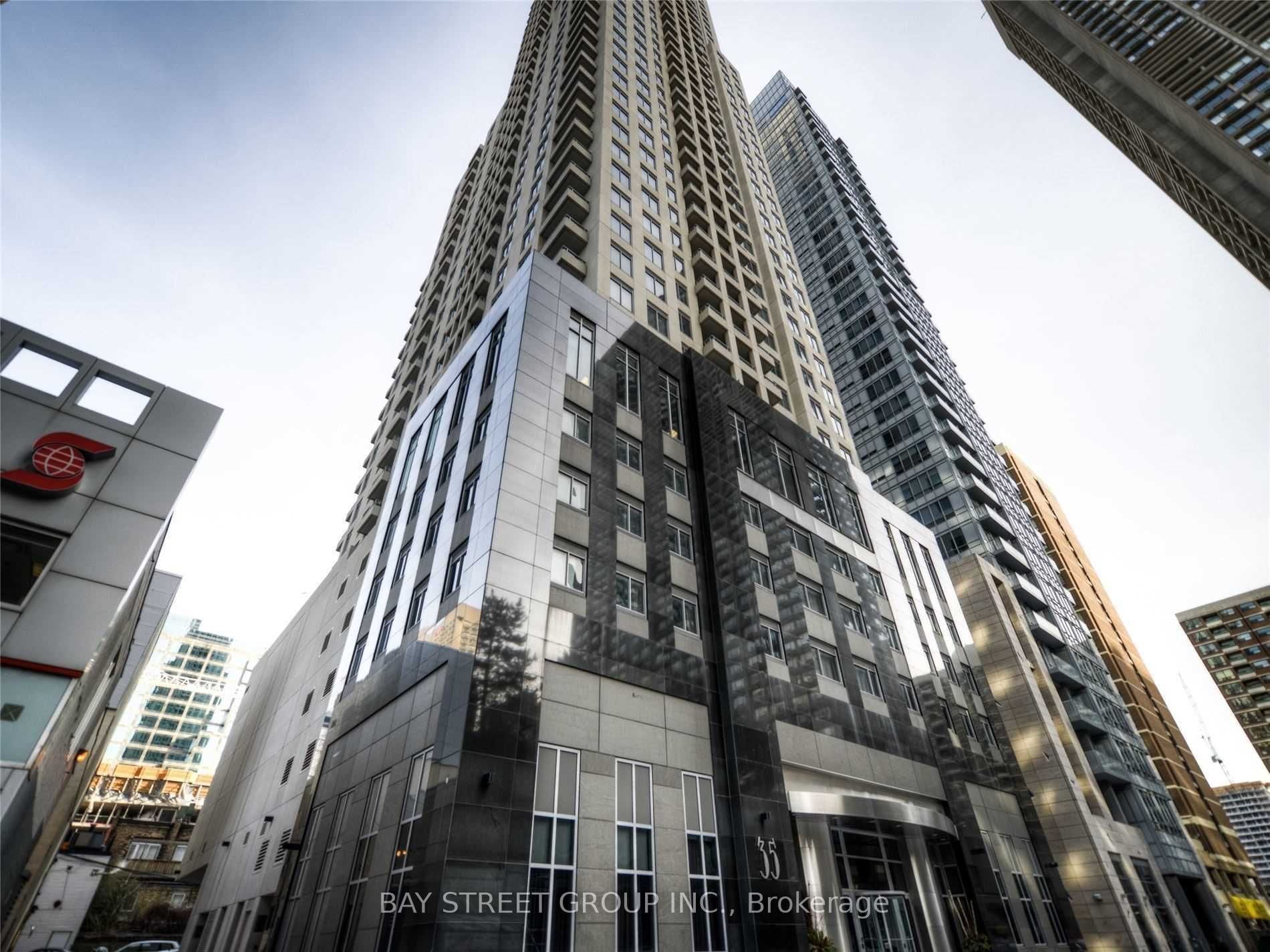 2202-35 Balmuto Street, Toronto, ON, M4Y 0A3