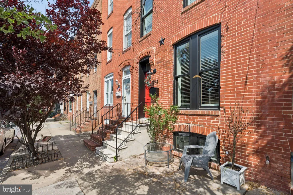 1353 Hull Street, Baltimore, MD 21230 photo 2