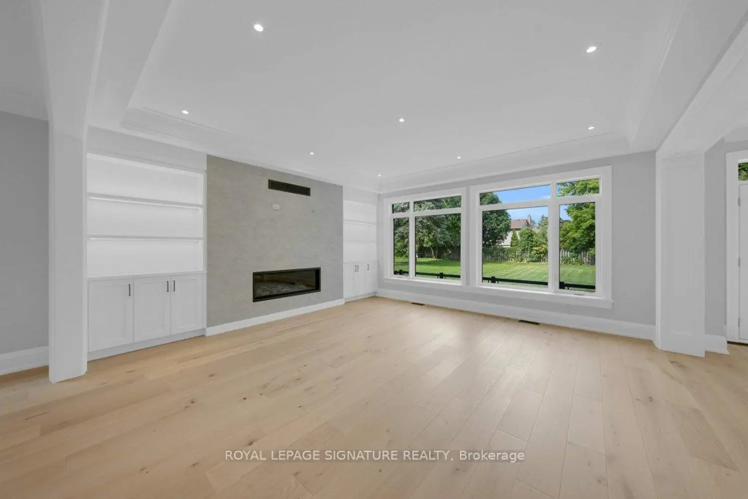 92 Howard Road photo 3