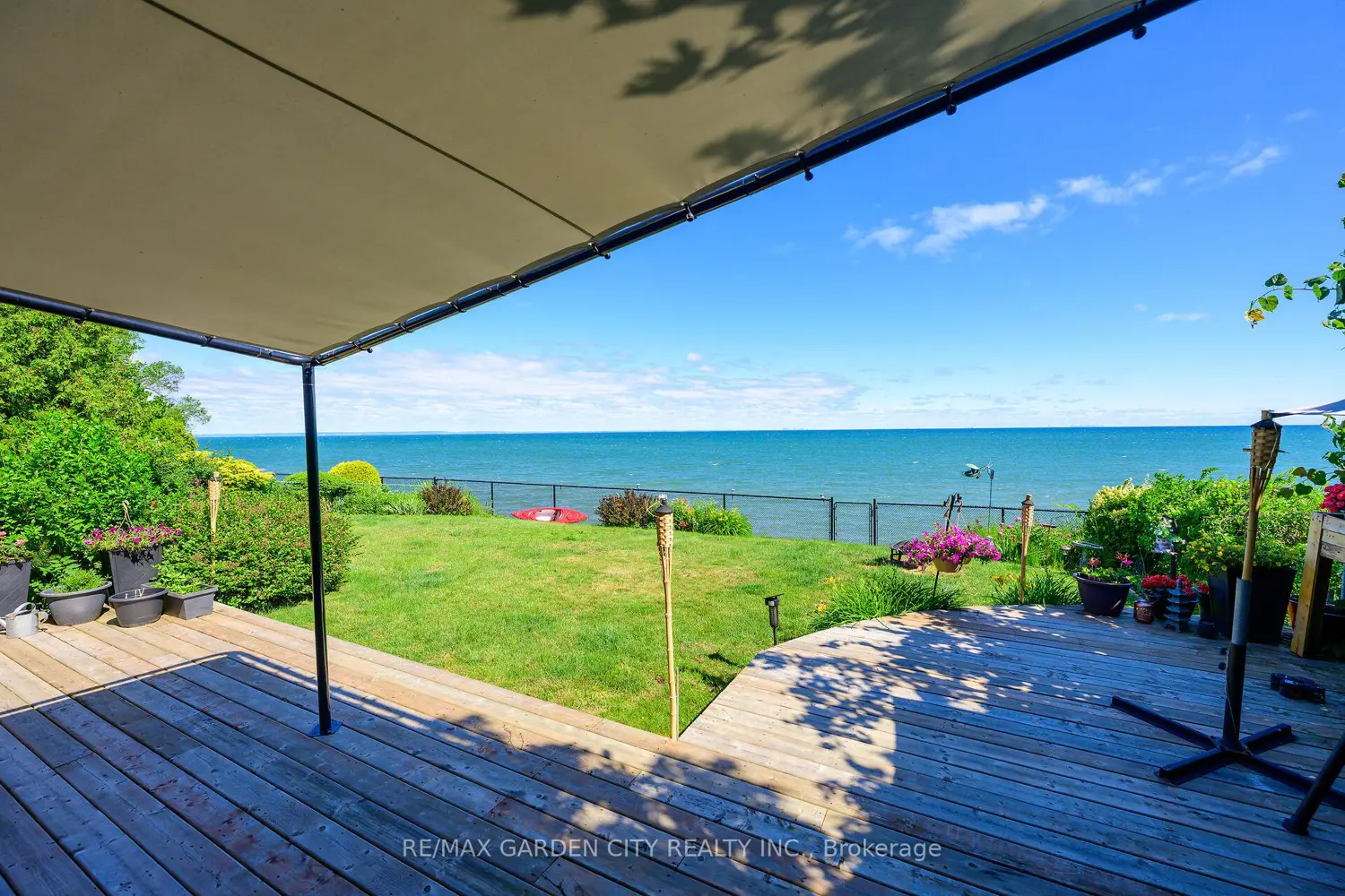 15 Cheval Drive photo 5