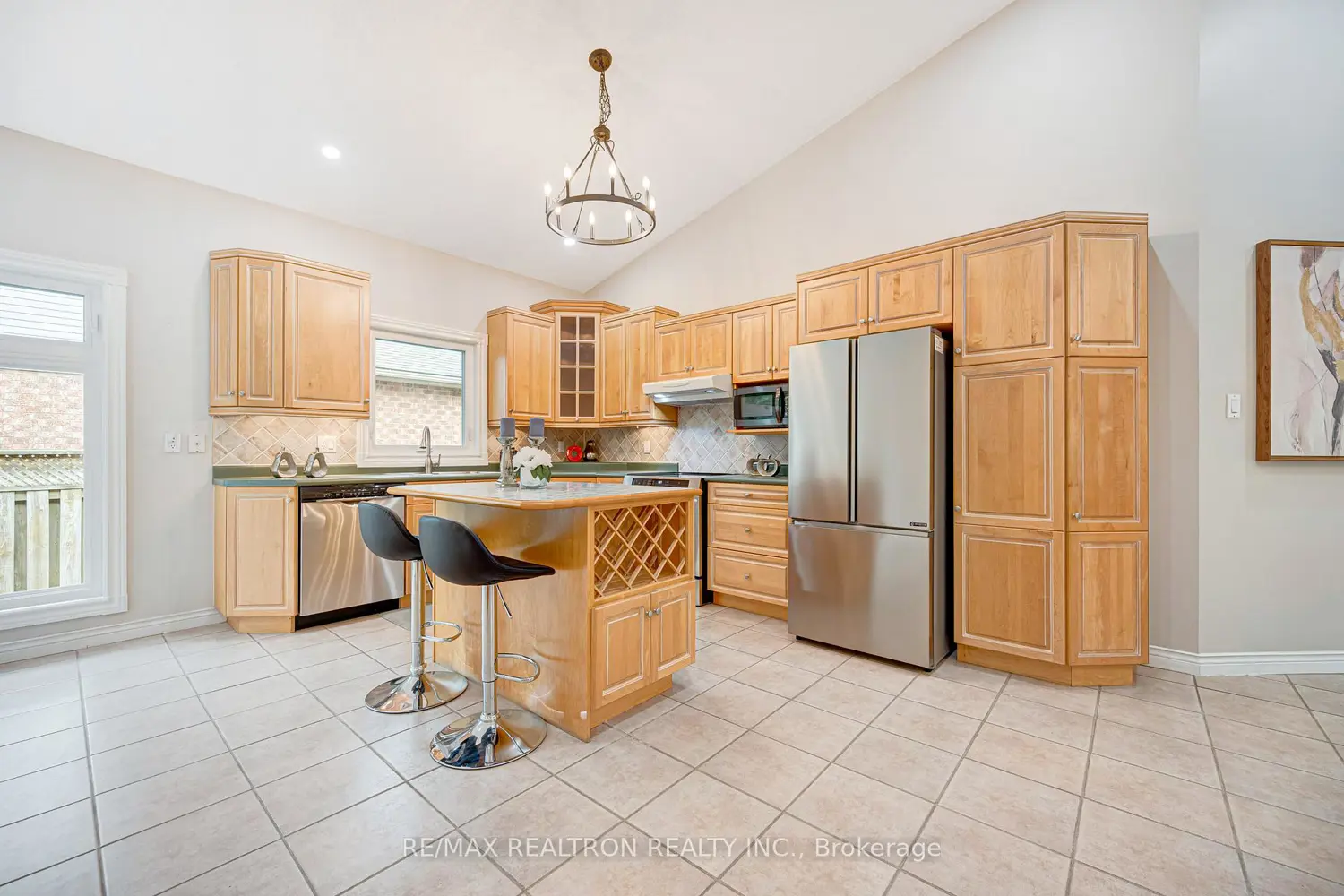84 Hunter Road photo 2