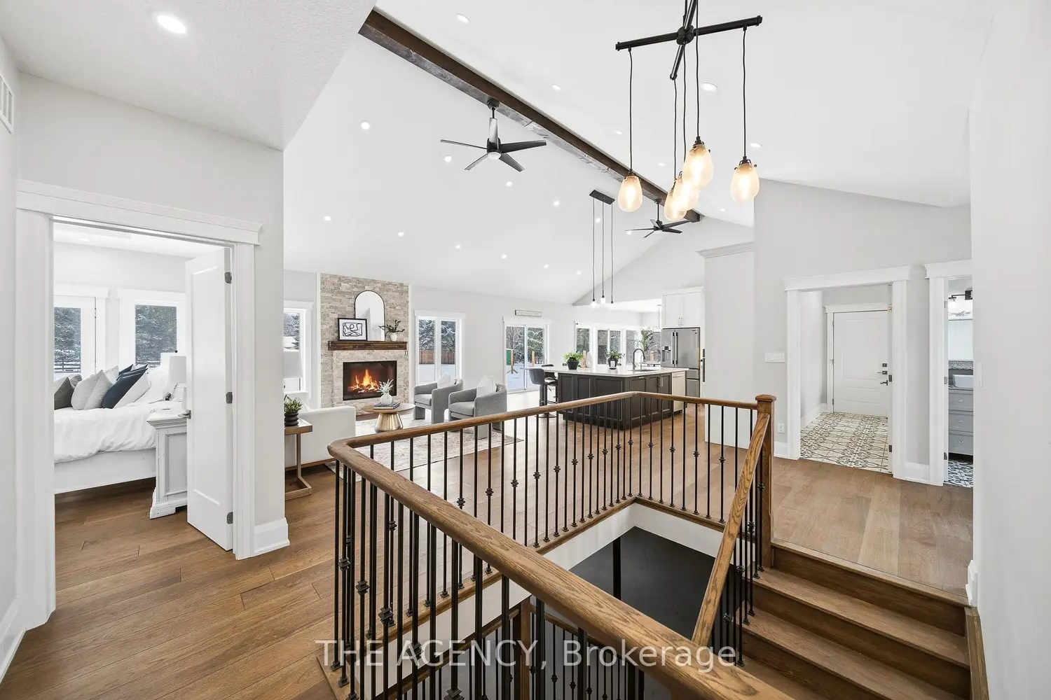 75 Robinson Road photo 3