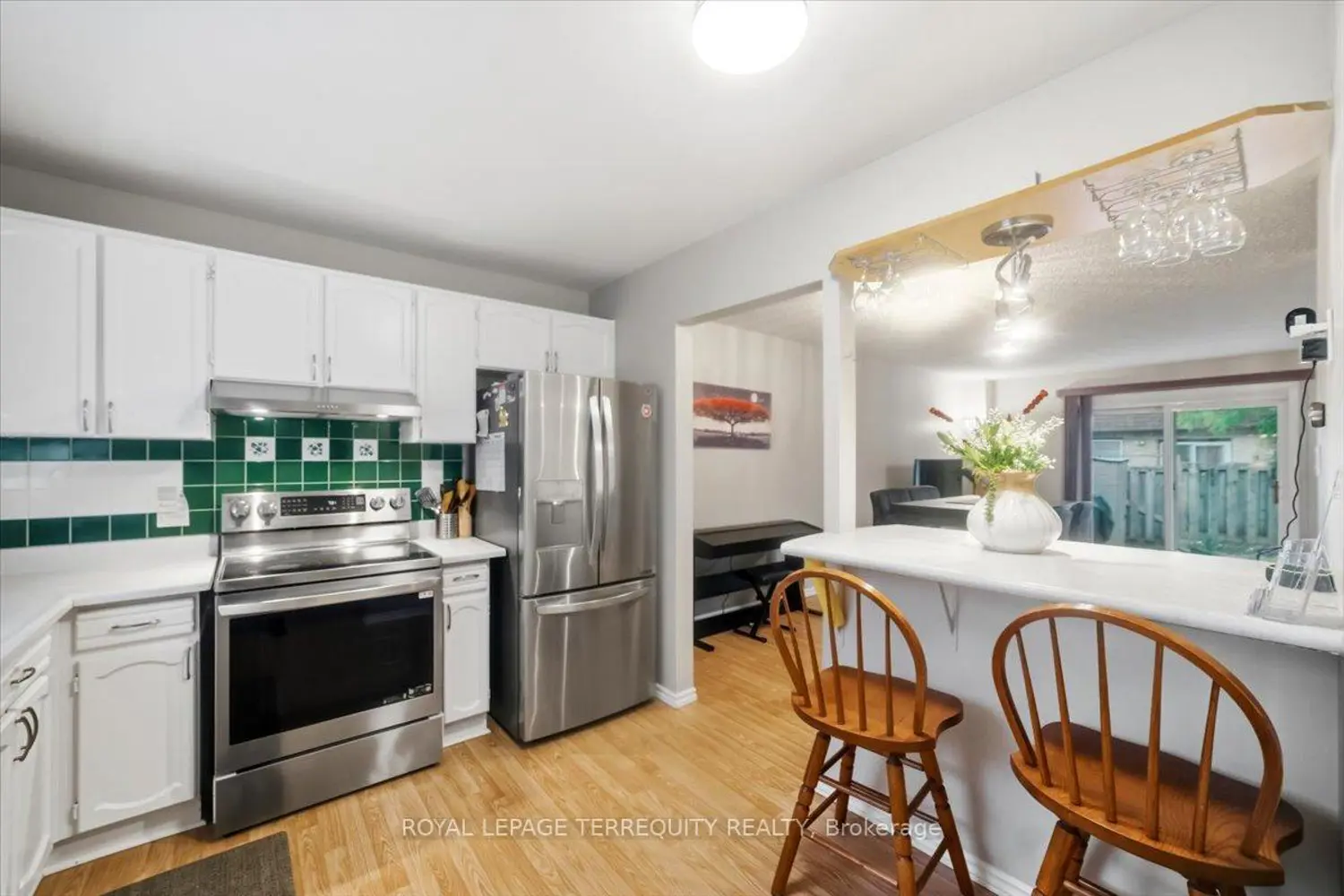 175 Siebert Avenue 1 photo 4
