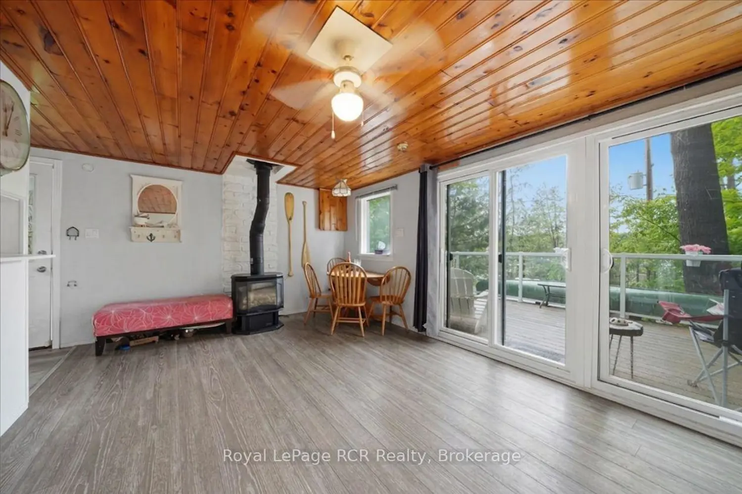 45 Andrew Drive photo 5