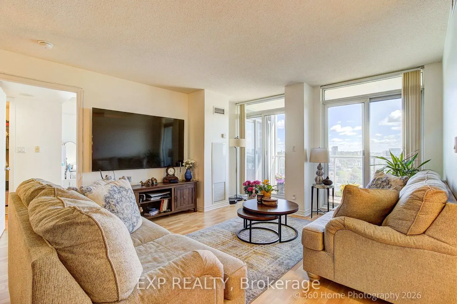 8 Rean Drive 1705