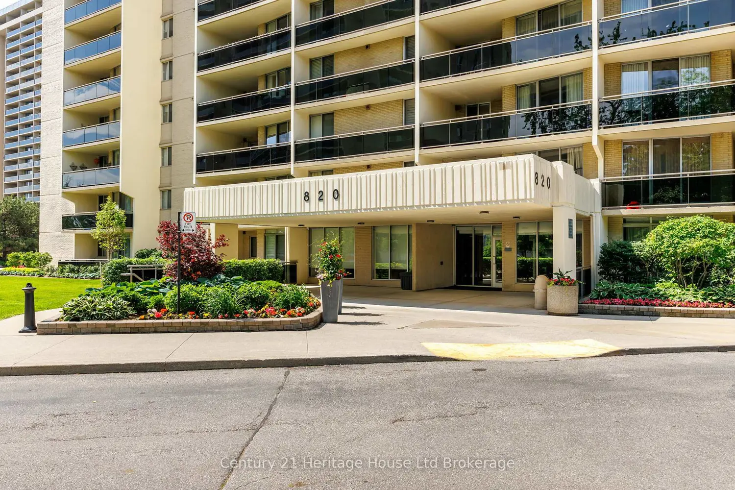 820 Burnhamthorpe Road 409