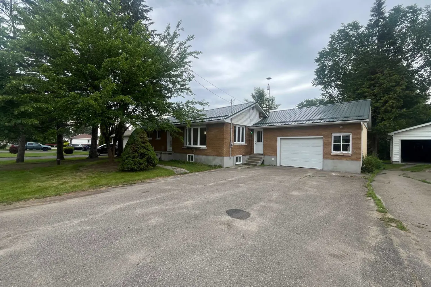 1065 County Rd 15 Street photo 3