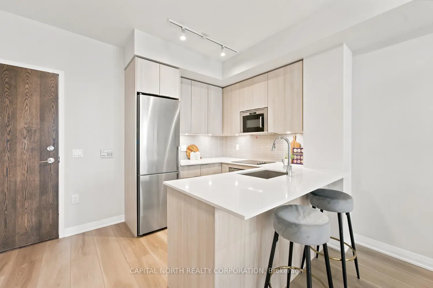 99 Eagle Rock Way 524 photo 5