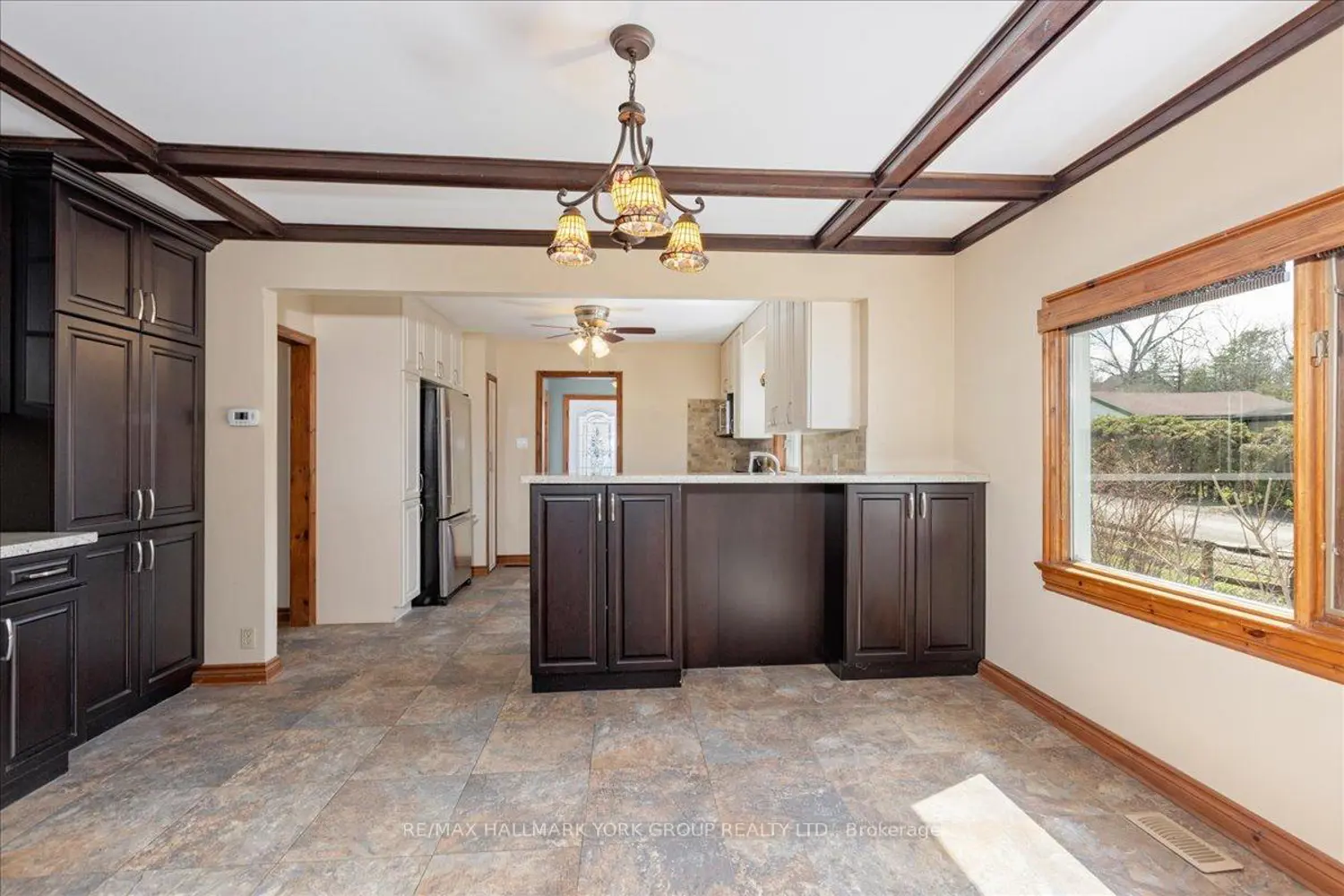181 Lake Drive photo 4
