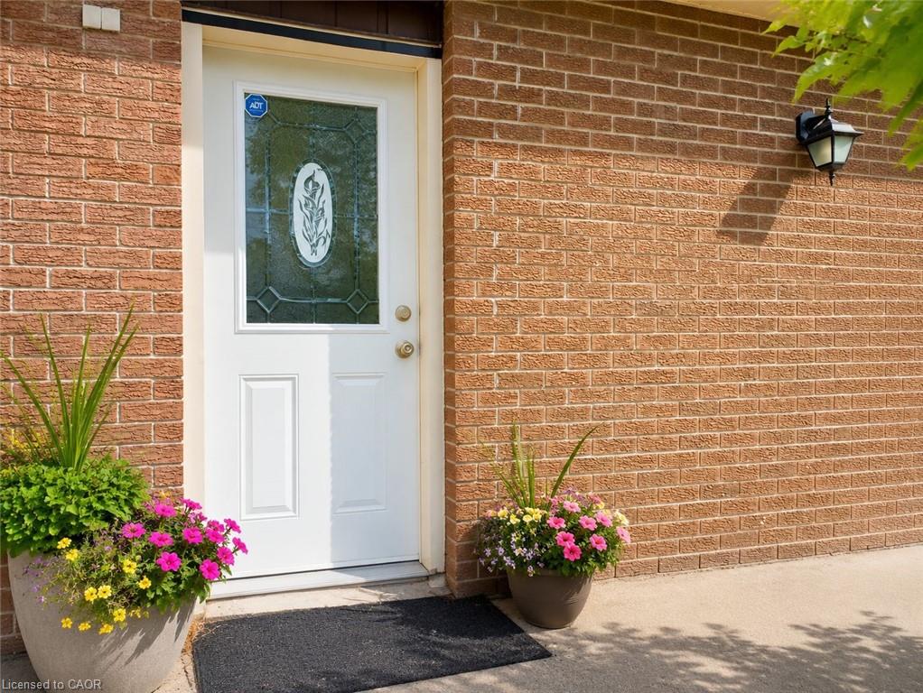 Basement-894 Strasburg Road, Kitchener, ON, N2E 2K4