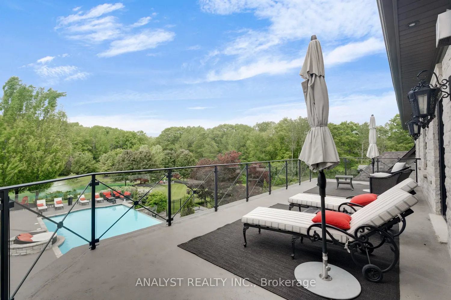 76 Scotch Valley Drive photo 4