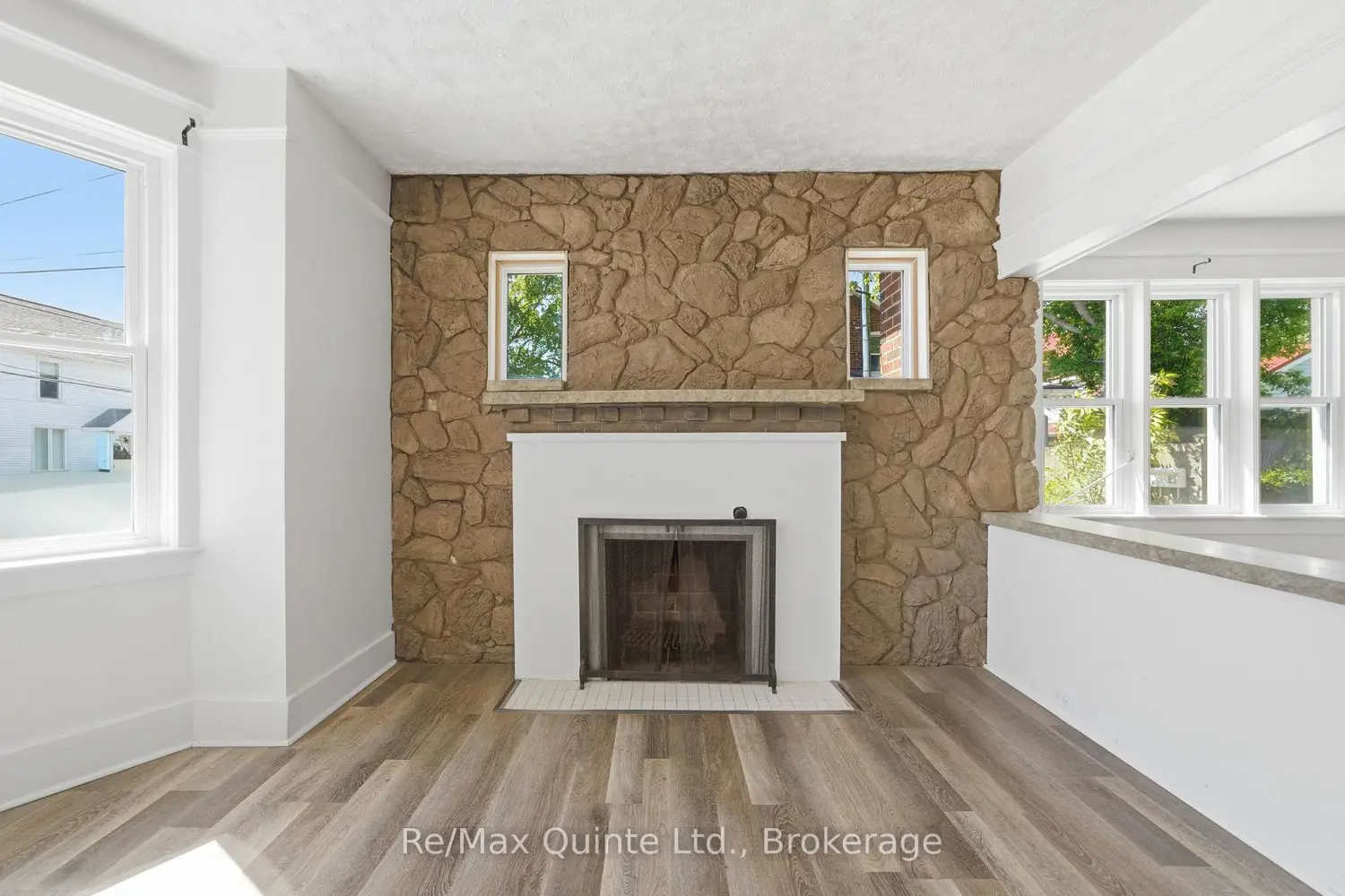 8 Dunbar Street photo 4