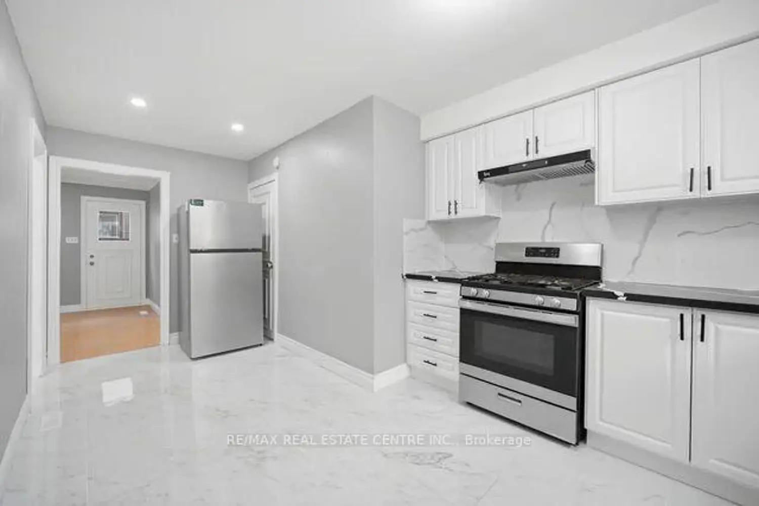 53 Farmhill Court photo 2