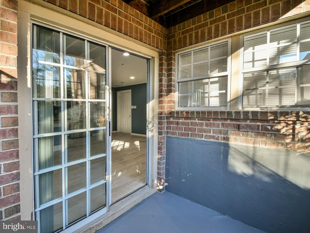 2010 Alice Avenue Unit 101, Oxon Hill, MD 20745