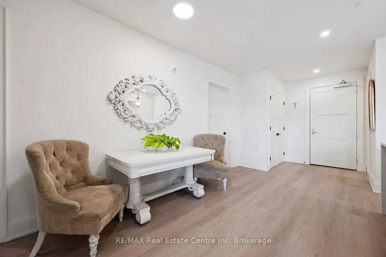 6523 Wellington Rd 7 Road 117 photo 4
