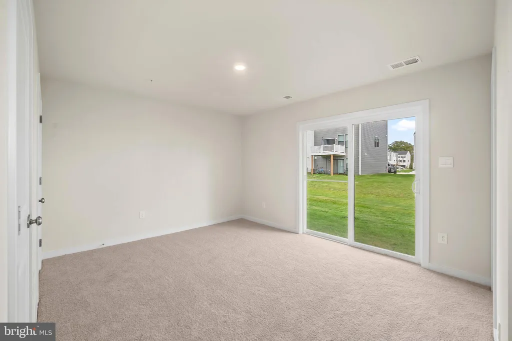 168 Soft Rush Lane, La Plata, MD 20646 photo 4