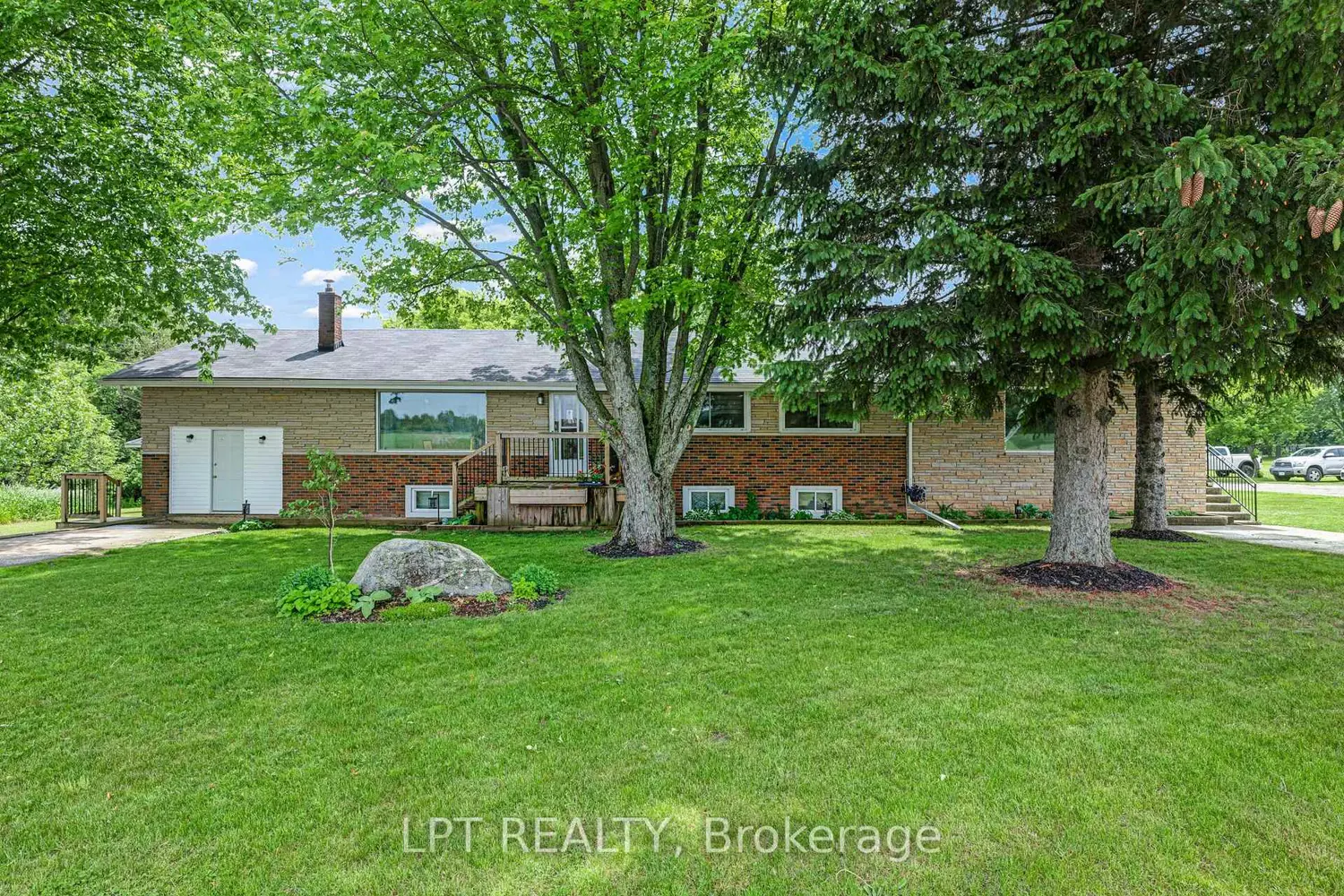 8139 Indian Trail photo 2