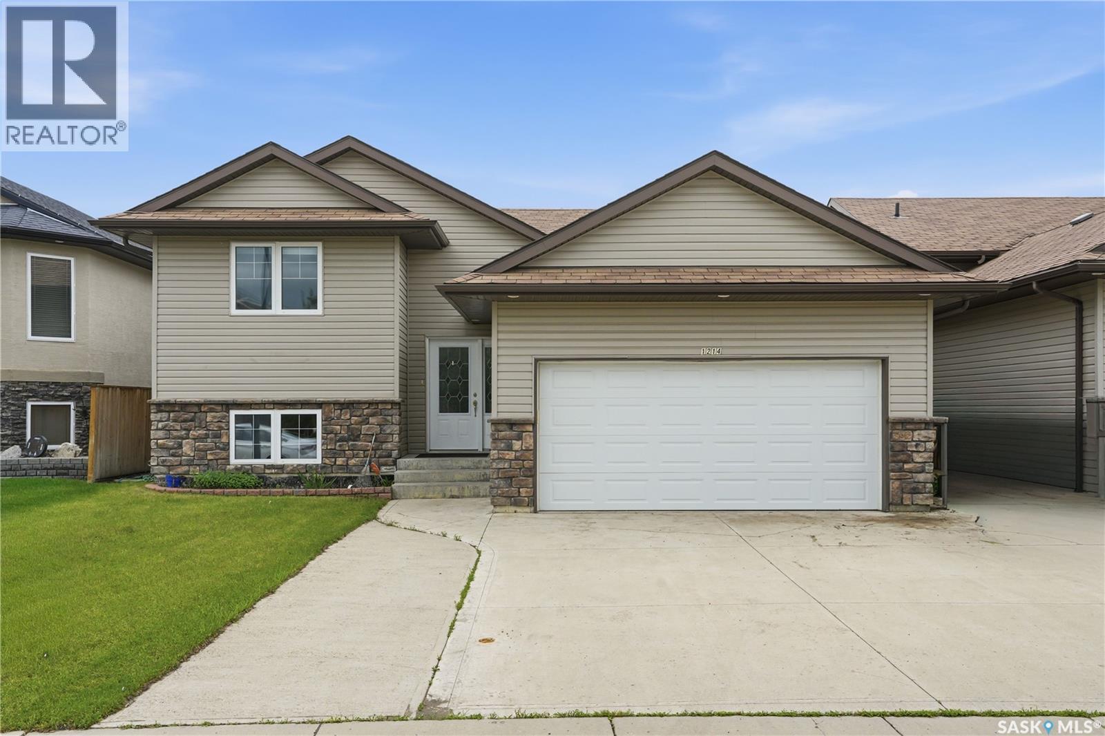 1214 Willowgrove Court, Saskatoon, SK, S7W0A8